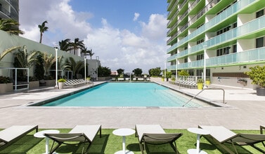 Building Photo - Bay Parc