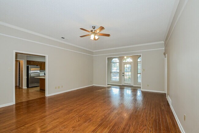 Foto del edificio - 970 Waif Woods Cove