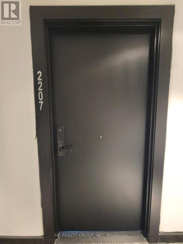 Primary Photo - 88 Queen St E