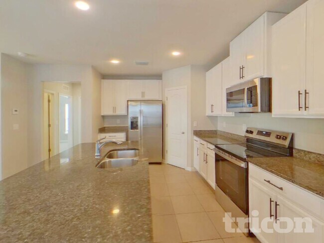 Foto del edificio - 11120 High Noon Trl