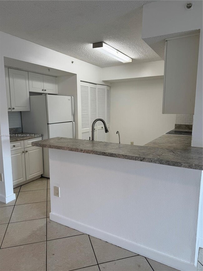 Foto del edificio - 9650 NW 2nd St
