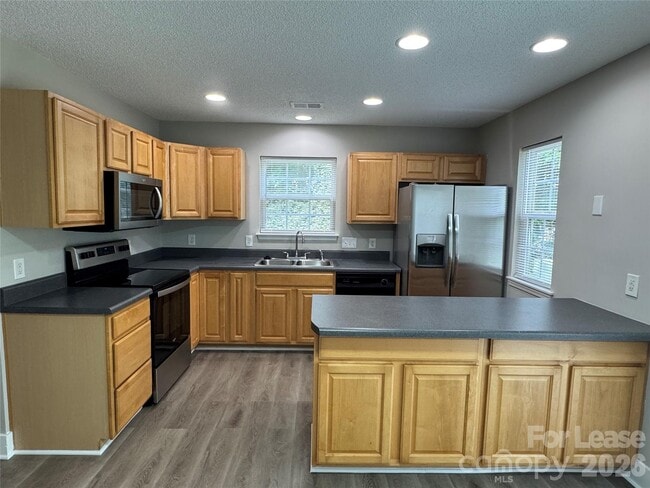 Building Photo - 3251 Blythe Ridge Ct