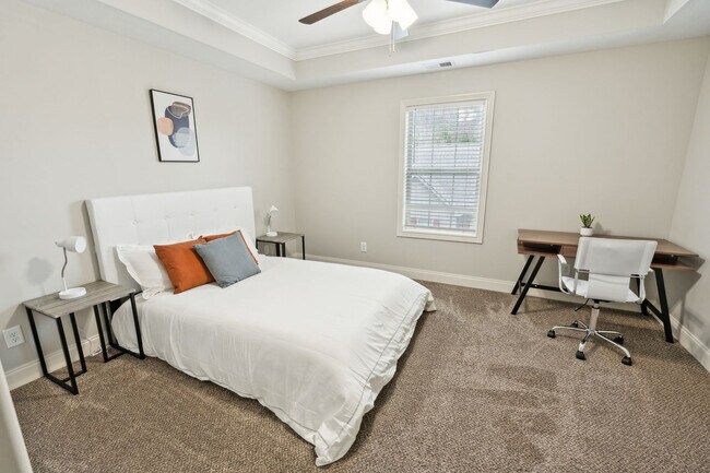 Building Photo - 1513 Wilma Rudolph Blvd