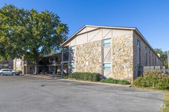 Building Photo - SOUTHWOOD APARTMENTS