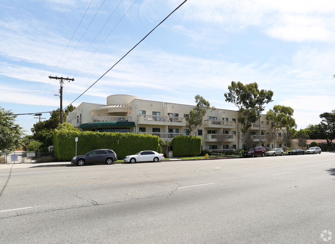 Building Photo - 5166 Sepulveda Blvd