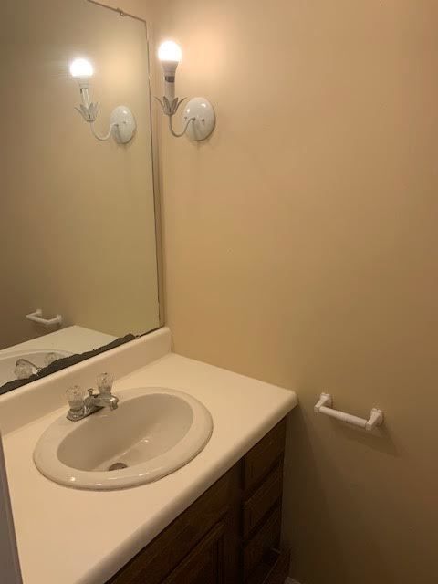 Foto del edificio - 134 Oakmont Dr