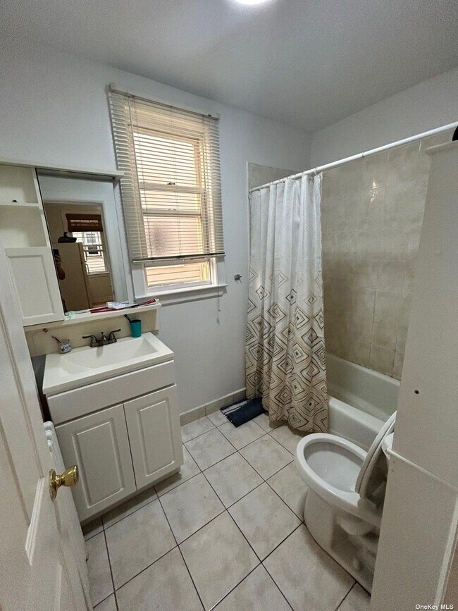 Foto del edificio - 23-56-56 125th St