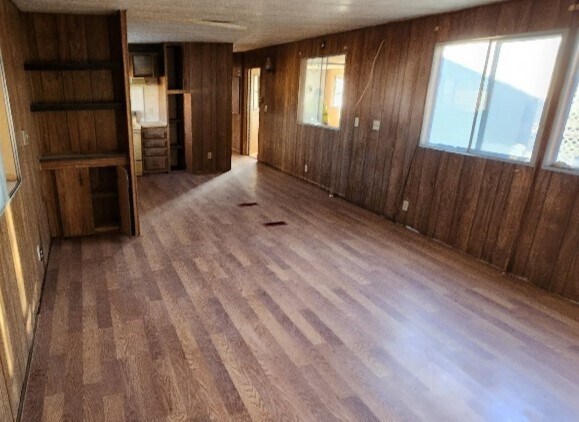 Building Photo - 1111 Hardy Ln