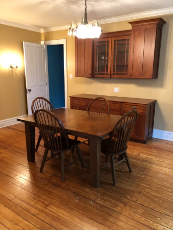 Building Photo - 124 E Front St