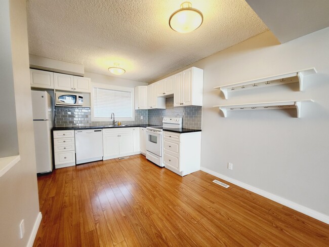 Building Photo - 5555-144A 144a Ave NW