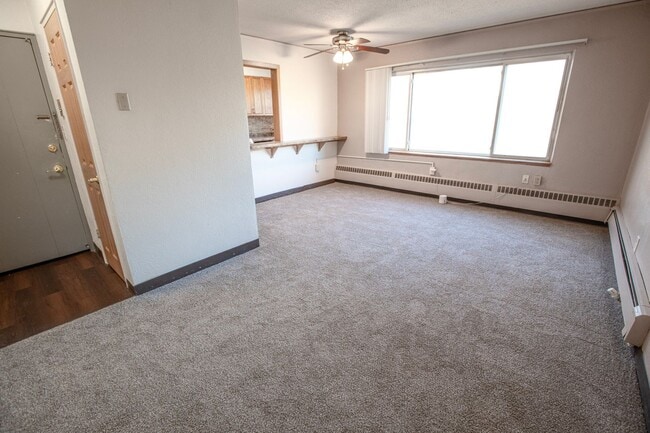 Interior Photo - AVID Uptown