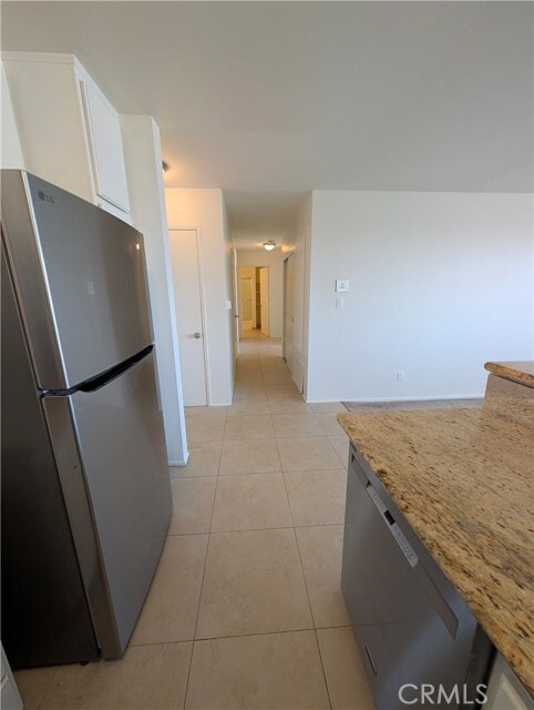 Foto del edificio - 17330 Chatsworth St