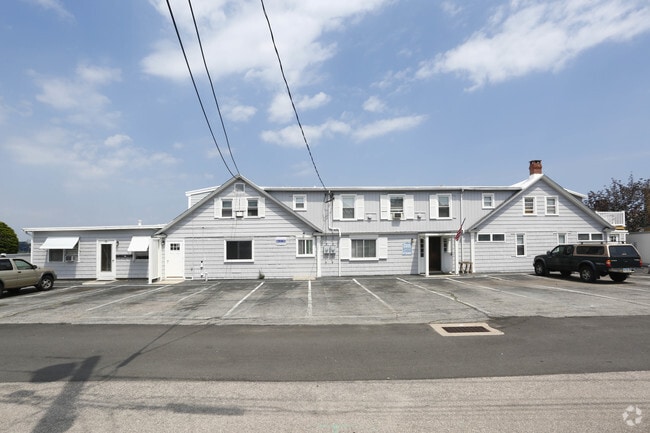 Building Photo - Sea Village