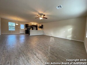 Building Photo - 6207 Golden Valley Dr