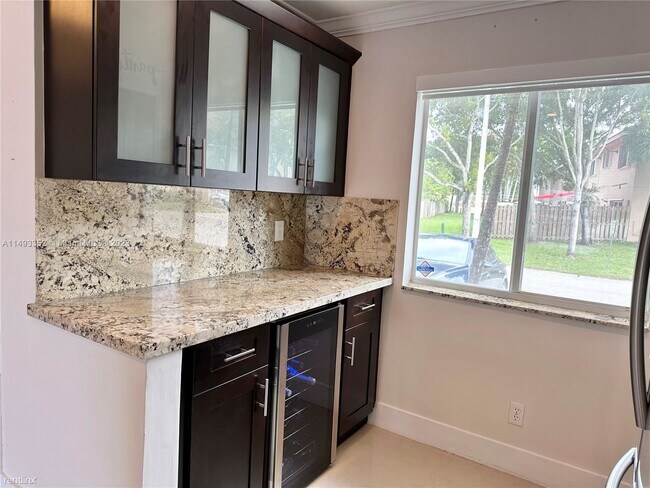 Building Photo - 4 br, 3 bath House - 16826 SW 51st St