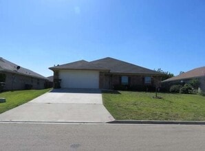 Building Photo - 313 Timber Ridge Dr