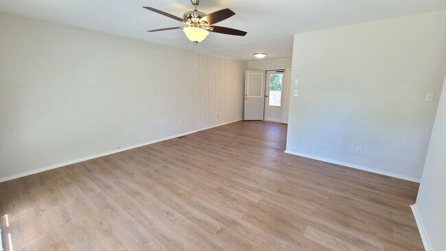 Foto del edificio - Cute home for rent