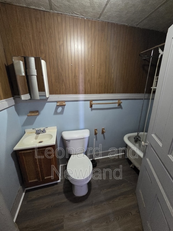 Foto del edificio - 906 Putnam Ave