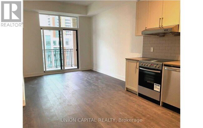 Photo du bâtiment - 278 Buchanan Dr