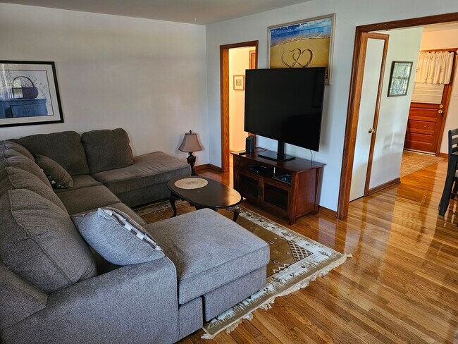 Foto del edificio - 312 Grove Ave