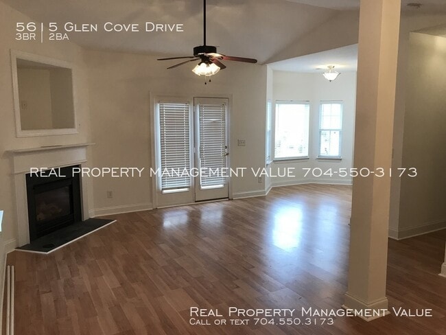 Building Photo - 3 Bedroom, 2 Bath Condo
