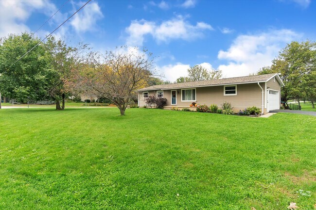 Foto del edificio - 3342 Rolston Rd