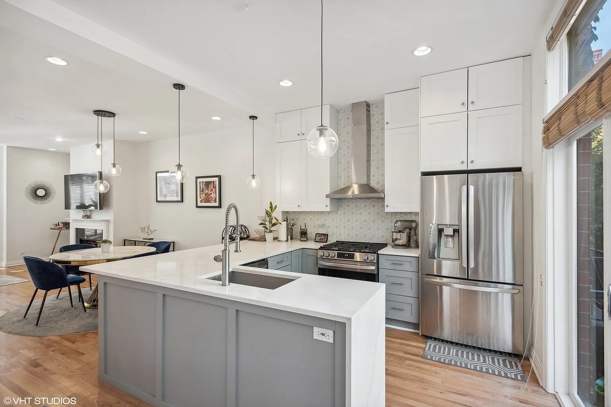 Foto principal - 310 N Clinton St