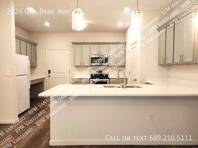 Photo - 2924 Oak Park Way House