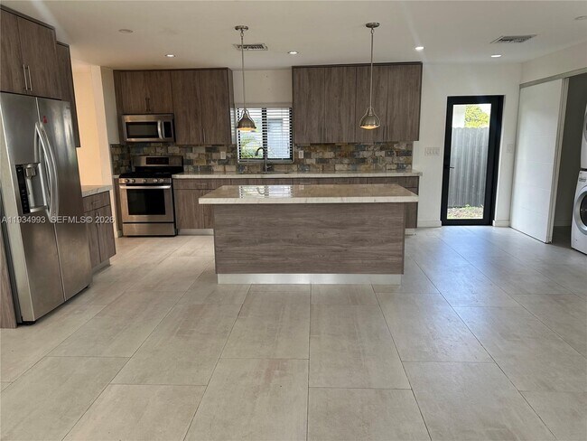 Foto del edificio - 2832 SW 124th Ct