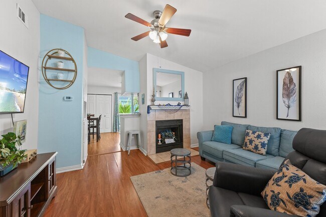 Foto del edificio - 3506 Cove View Blvd