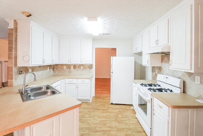 Foto del edificio - 35 Pebble Brooke Ct
