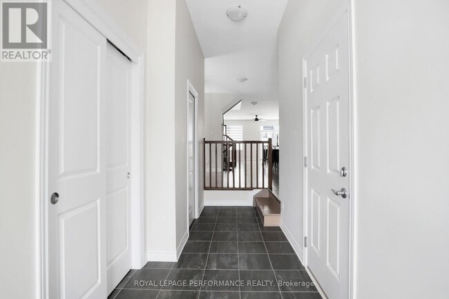 Building Photo - 1011 Kijik Cres