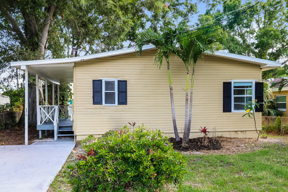 Primary Photo - 490 Stremma Rd