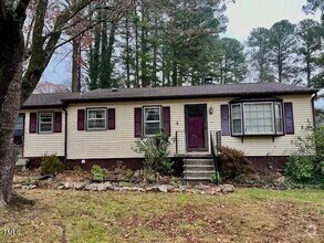 Building Photo - 825 Shirley Dr