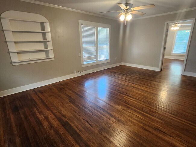 Foto del edificio - 311 E Narroway St