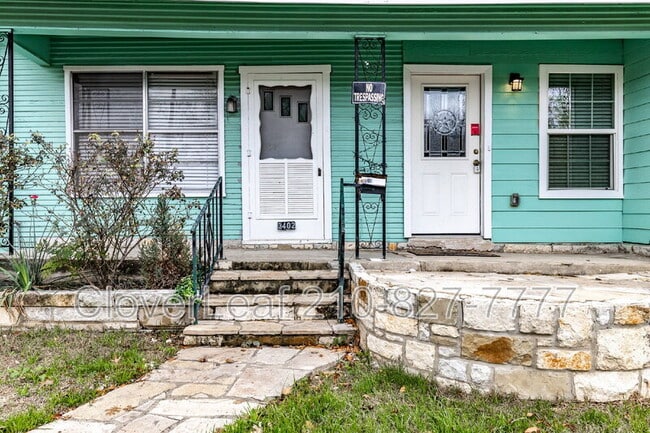 Building Photo - 3402 W Travis St