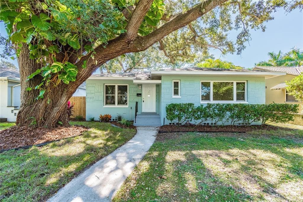 1735 23rd Ave N, Saint Petersburg, FL 33713 House for Rent in Saint