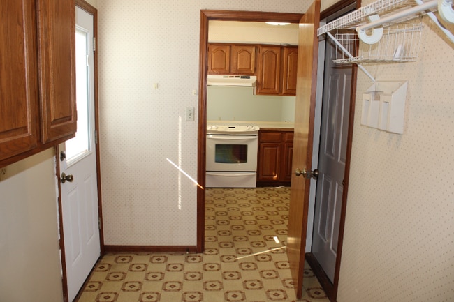 Building Photo - 1701 Southfield Rd