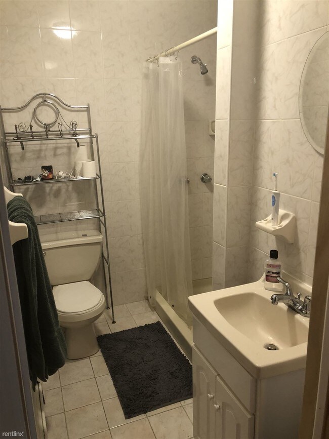 Building Photo - 1 br, 1 bath  - 7150 71st Pl