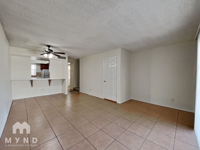 Foto del edificio - 2828 E Tierra Buena Ln