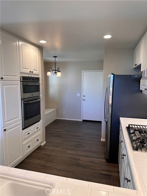 Building Photo - 27 La Mirage Cir