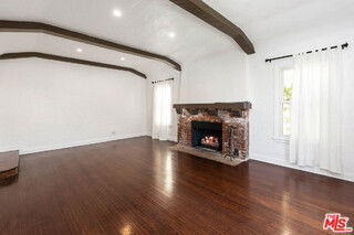 Foto del edificio - 6620 W 6th St