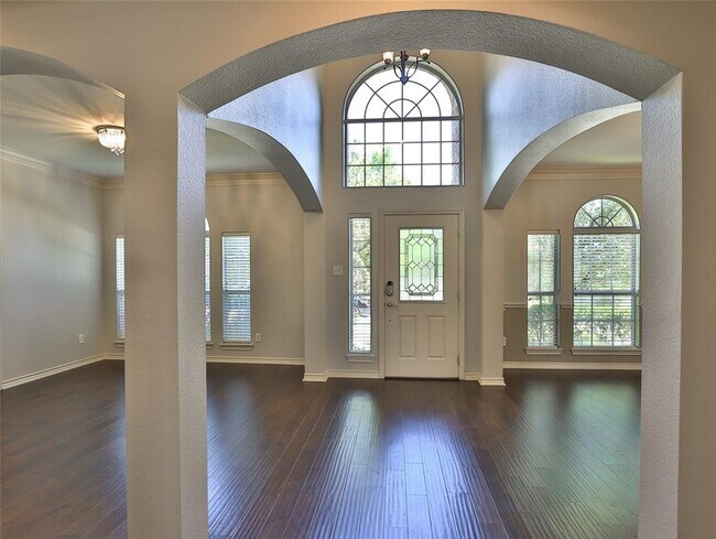 Foto del edificio - 6417 Fianna Hills Dr