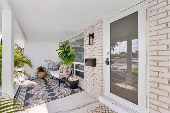 Building Photo - 101 SE 13th St