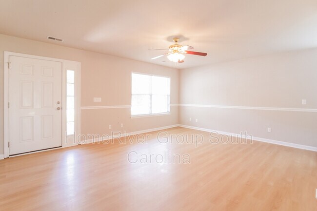 Building Photo - 9093 Fieldstone Trace