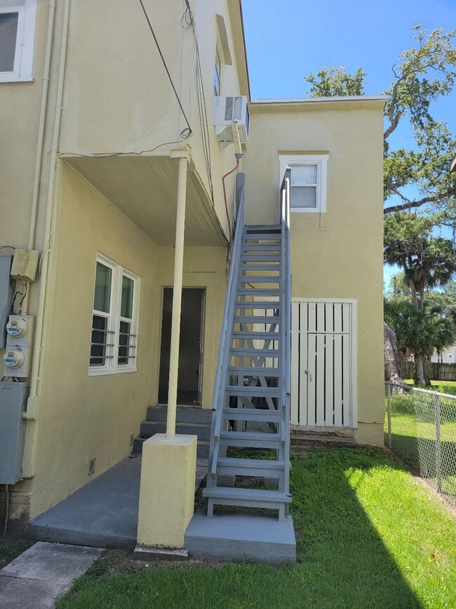 Foto del edificio - 133 Cottage Ln