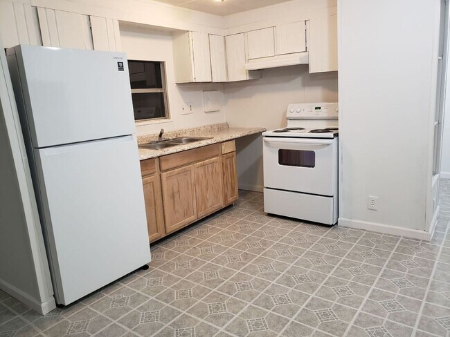 Foto del edificio - SECTION 8 VOUCHER HOLDERS APPLY NOW! 2 Bed...