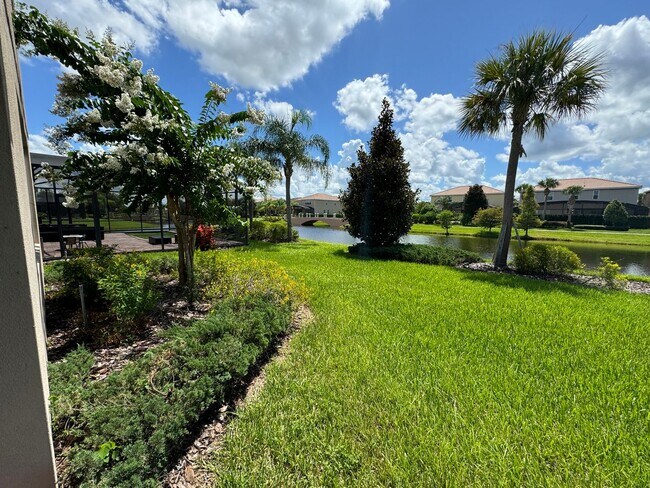 Foto del edificio - VillageWalk at Lake Nona ~ Gorgeous 4 bed/3 bath Executive Home!