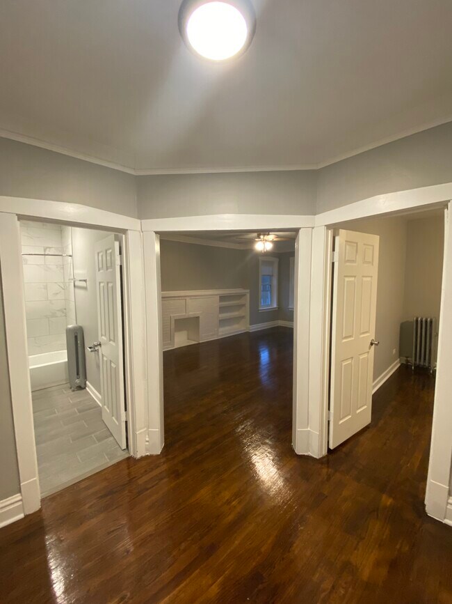 Foto del edificio - 6059 S Troy St