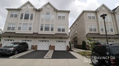 Building Photo - 3207 Davinci Dr